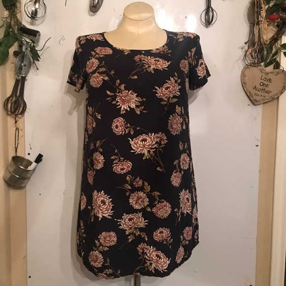 Forever 21 Navy Shirt with Flowers - Picture 1 of 4